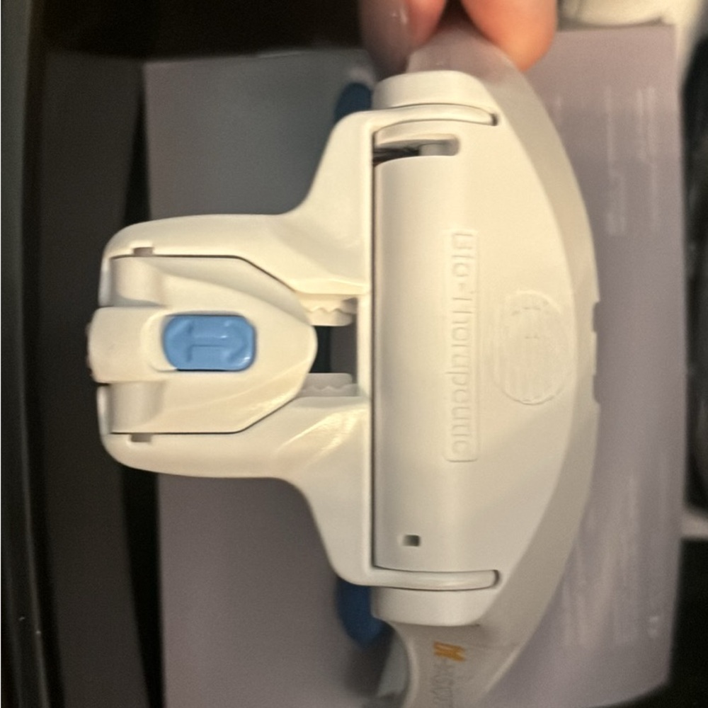 BioThane White and Blue magnifying glasses w extra lenses